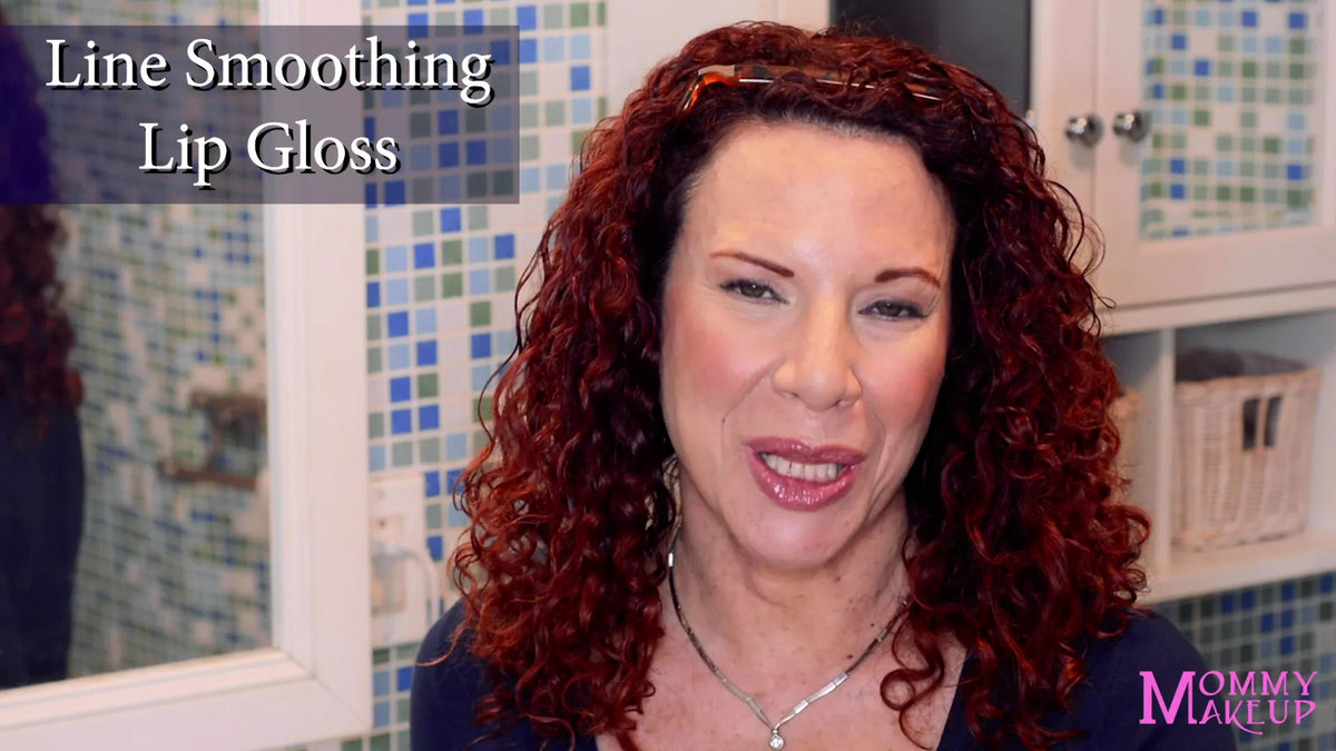 Line Smoothing Lip Gloss | Paraben-free Plumping Gloss - Model Mauve